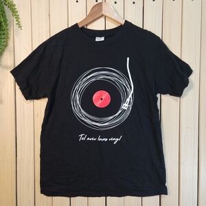 Graphic T-Shirt with Vinyl Record Black Size M